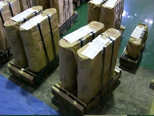 小型中央脚木製パレット梱包